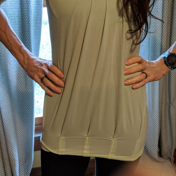 Lululemon Flow and Go Size 4 - Picture 5 of 8